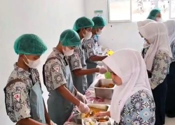 Uji Coba MBG Prasmanan Sasar Siswa di Pekalongan, Begini Responnya
